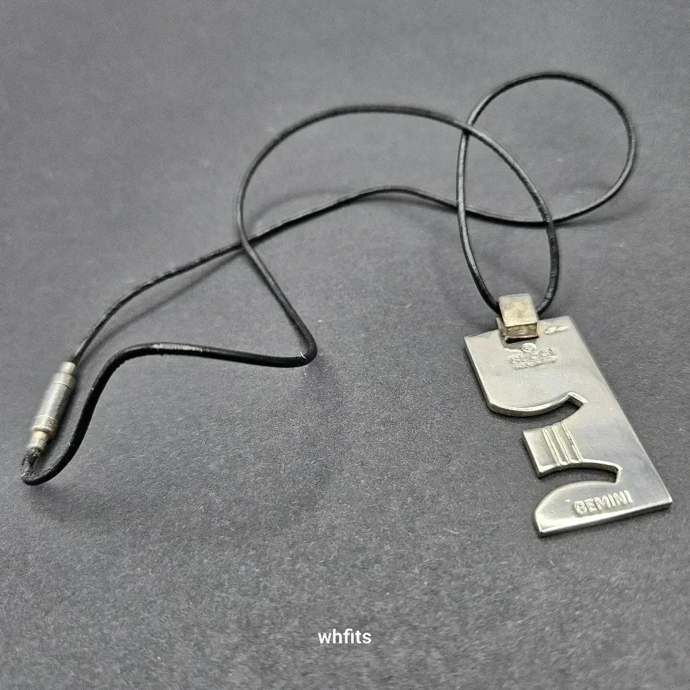 Gucci Zodiac Gemini 925 Sterling Silver Pendant Necklace